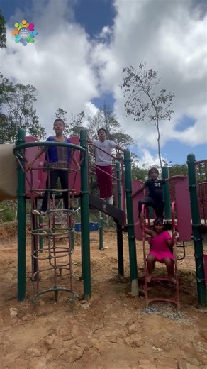 He is Risen! Happy Easter from Kids Around the World! #katw #sharehope