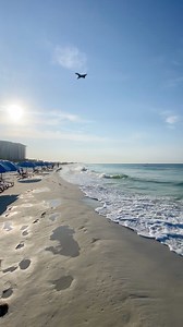 32K views · 962 reactions | From earlier this week! #destinflorida #beachlife #relax #fun #Planes | Destin the Beautiful | Facebook