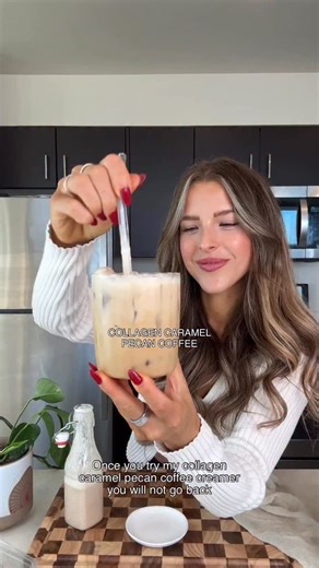 Fall coffee, sorted 🍁👏 this collagen caramel pecan coffee creamer is literally made in less than 10 mins with just a handful of good-for-you ingredients (& naturally sweetened with dates for that caramel flavor!) It’s suuuuuuper creamy, too, even while being Dairy-free! You can use it as a creamer, as a base for your lattes, or sip on it warmed up for a cozy fall bev ☺️ ☕️ the recipe is linked in my bio or you can comment LINK and I will DM it to you! What’s your fave fall coffee!? What should