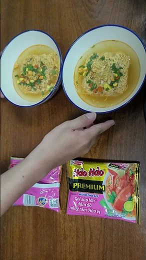 HẢO HẢO PREMIUM - MÌ TÔM CHUA CAY (8934563169179)