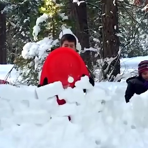 Snowball Machine Gun - How to make | Mark Rober