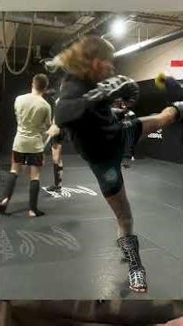 MMA Fighter Returns After Shattering His Leg #incredible #recovery