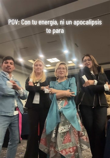 Academia de Éxito Atomy obviamente es muy importante evento para todos atomianos 🤩Mientras tanto nosotros @jaime zavala y @Moonse.21 con nuestra Crown Máster @Таля Атоми invitando a todos conocer Atomy ♥️