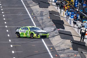 Trackhouse Racing Takes Massive Gamble With Rare Pit Crew Overhaul Before Playoffs