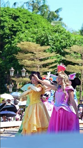 Belle and Aurora #disneyprincess #disneyland