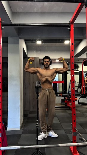 Try, save & share! All workout👇🏻 @nutrabay| Discount : Pranav10 Product 🔗Link in bio📍 🔥 Ms.⭕️ Iris kyle🔥 🤩 Back & Biceps 🦋 🏋️ 1. Front pulldowns | 4 REPS | 10-12 2. Low cable rows | 4 REPS | 10-12 3. One-arm dumbbell rows | | 4 REPS | 10-12 4. Deadlifts | 4 REPS | 10-12 5. T-bar rows (optional) | 4 REPS | 10-12 6. Cable bar curl | 2 REPS | 12-15 7. Ez bar curl | 2 REPS | 12-15 8. Incline db curl | 2 REPS | 12-15 9. Preacher curl machine | 2 REPS | 12-15 #andreashaw #Back #reardelt #gymw