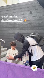 Cole Palmer with younger fans. | Frank Khalid