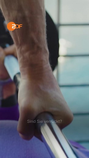 🎬💖 Sonntagabend Dr. Nice = Unbedingt ZDF einschalten! 👉 In der neuen Folge 'Die Natur der Liebe' steht Teambildung im Wald auf dem Programm.🌳 Doch es kommt zu einer ungeahnten Wendung… 💖🥹 Herzkino vom Feinsten! 'Dr Nice' läuft heute Abend um 20:15 Uhr im #ZDF. 📺 Alle weiteren Folgen gibt es schon jetzt im Streaming: 🔗 https://kurz.zdf.de/RW6/ | ZDF