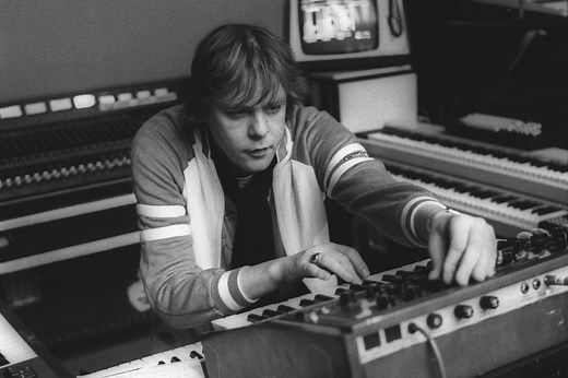La mort de Klaus Schulze, héraut de la musique cosmique