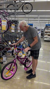 3.3M views · 64K reactions | Iaangkas daw ako ni Sab  pero napansin nyo din ba ung gulong parang di umiikot Libre lang magpadala sa Taptap Send, mataas pa ang palitan. $10 bonus ang makukuha ng papadalhan mo sa Pinas pag first time mo mag send at ginamit mo ang code na VIANNCEY ($20 pag sender is from Canada or USA) available sa UAE US UK EU & Canada | AdvianntureswithSab | Facebook