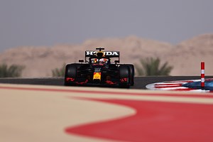 Visszatért a Forma-1, élen a Red Bull