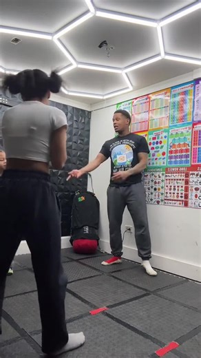 Dad's ready for a challenge! Watch this father-son duo take on a TikTok reposted physical test. #DadLife #FatherSon #Challenges #TikTokFun #FamilyTime