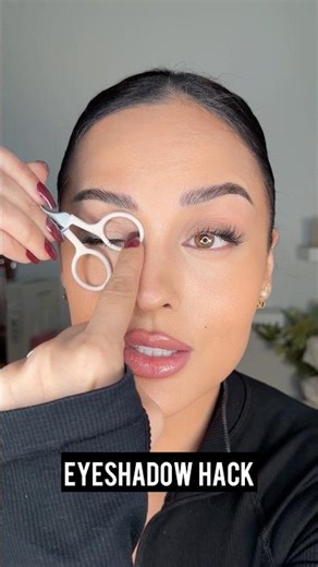 Eyeshadow Hack l Christen Dominique