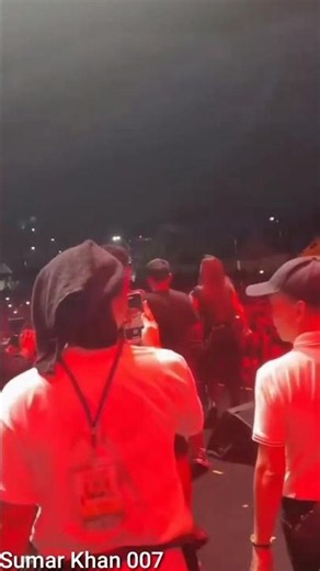 PECAH SUASANA! Saat Ayu Ting Ting Tampil di Stadion Pakansari Bogor! 🔥💃