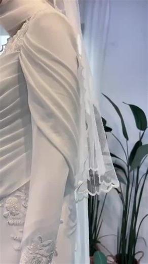 Baju Nikah 💍👰 OFFWHITE 🤍 Lawa sekali Baju nie ✨😍🥰 #rm190 #camtiandelega #tradisional #bajupenganting #fypシ゚viral🖤tiktok