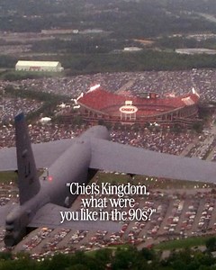 I am in the 28 second mark in the video standing on my seat wearing the T-Shirt wearing “Real Men Wear Red!” 🤘😎 Home Opener-1994 moments before D.Thomas sacked QB-Steve Young for a safety. 😃 Section 110-Row 4- 🤩 Thank you @Chiefs