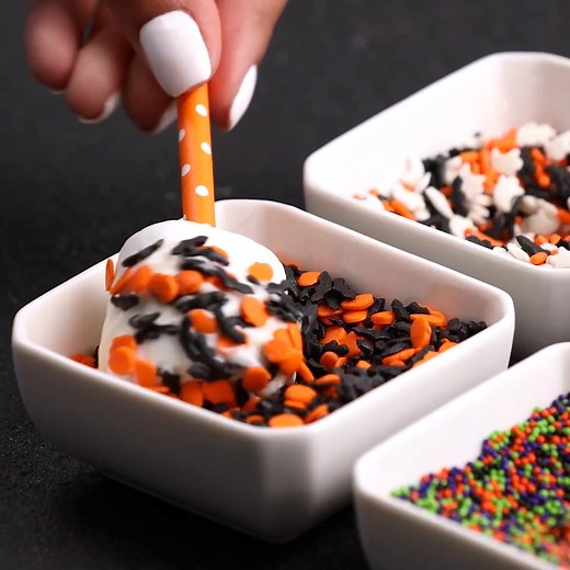 4K views · 64 reactions | Fast, fun and festive, these Halloween Marshmallow Pops are delicious and best of all, easy to make. Great recipe for kids and adults alike. Perfect for your next party or as a super fast sweet treat. #halloweenmarshmallowpops #halloween #treat #candy #snack #foodclub #foodcity #sprinkles #marshmallow #chocolate #festive #fun #recipe #recipevideo #sweettreat | Food City | Facebook