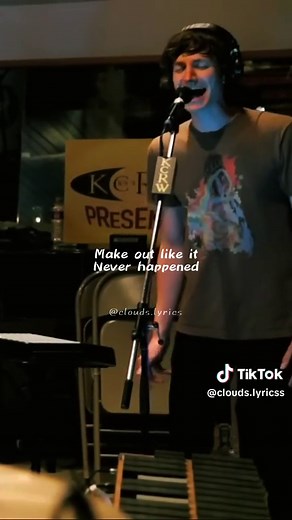 Somebody That I Used to Know - Lyrics Video Featuring Gotye and Kimbra