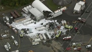 7 killed in World War II-era plane crash at Connecticut airport