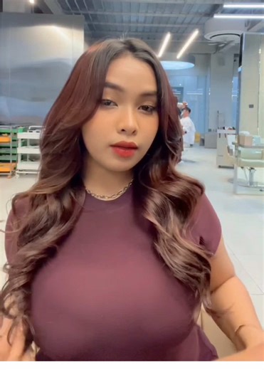 ✨ Thank u for coming Ms @syaqirazzr 🎀 Vt by cust on tiktok⚠️ https://vt.tiktok.com/ZSaPRX63S/ (@aku.qira) Color & Trim💇‍♀️ By Technical @salon_de_lyon_ela By ind stylist @salon_de_lyon_grace @salon_de_lyon_hero @salon_de_lyon_newmix1 📍SALON DE’LYON- 4 NEW BRANCH Eastvara BSD, Lt UG.02-11 & UG.02-12 Jl. BSD Boulevard Utara, Zone DE Blok D1 & D2, Cijantra, Pagedangan, Kab. Tangerang, Banten. ☎️ NEWMIX EASTVARA BSD 62 812-7820-1976 🎀OPENING HOURS mon-sun :10.00am - 22.00pm or by any appointment