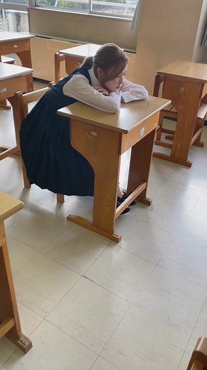 少し眠そう😴 #本田仁美 #ひぃちゃん #AKB48 #どうしても君が好きだ #青春 #青春の1ページ #教室 #もし学校にAKBがいたら #혼다히토미 @ひぃちゃん🍞