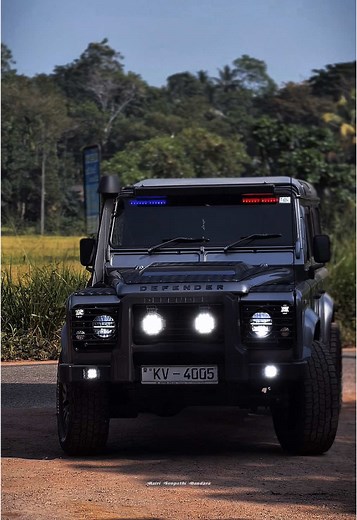 Exploring the Land Rover Defender's Unique Features