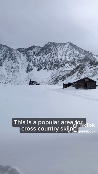 Beautiful winter hike near Frisco, Colorado. See below for trail information and follow @the.guidebook for more hikes in Colorado. 🌎 Leave it better than you found it. 🥾 Stay on the trail. 🐻 Respect wildlife & keep your distance. 🚮 Pack out your trash & any trash you find. 😀 Be respectful to others. ⚠️ Follow local rules & regulations. 🎒 Bring the proper gear & stay safe. 📌 Save this hike: 📍 Mayflower Gulch Grand Traverse. 🅿️ Large parking lot. 🚗 Watch out for 4x4s in summer. 🥾 6.1 mi