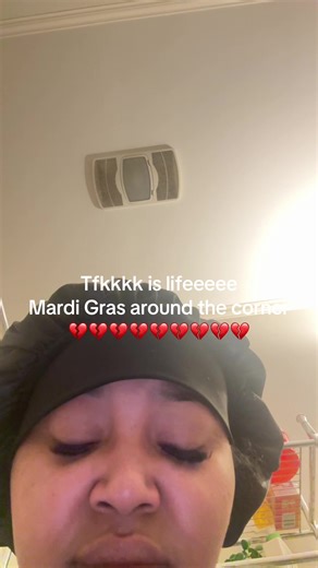 #brokenfoot #mardigras | Mardi Gras