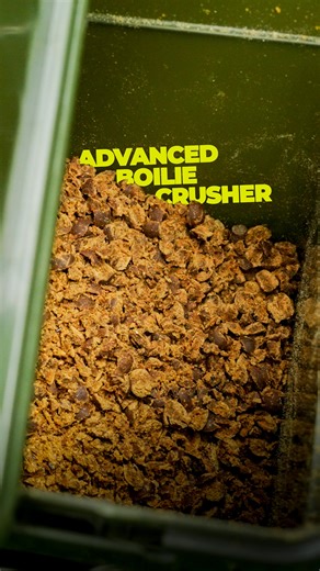 RidgeMonkey on Instagram: "Thousands of anglers. Countless sessions. One tool that changed the game since day one 🏆 . The Advanced Boilie Crusher makes bait prep effortless - whether it’s Boilies, Tigernuts, Pellets, or Peanuts, it turns a kilo of bait into perfect crumb in under a minute ⏰️ . Built tough with corrosion-resistant stainless steel blades and a robust ABS body, it slots straight into the 17 Litre Modular Bucket and comes with a removable handle, see-through safety lid and drawstri