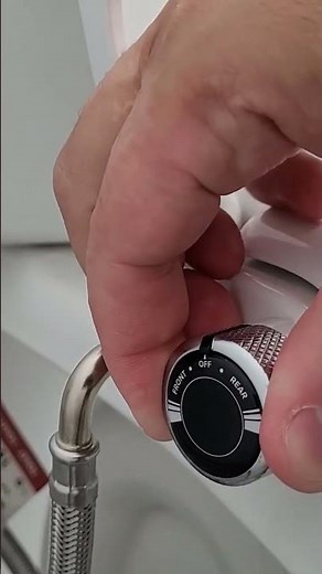 Hands free wiping 🤣 #bidet ‪@Brondell‬ #amazon #power