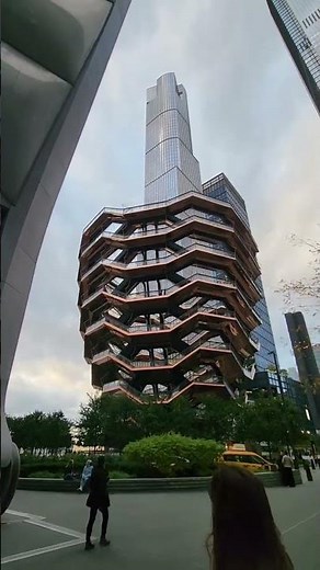 The Evolution of Manhattan Skyscrapers