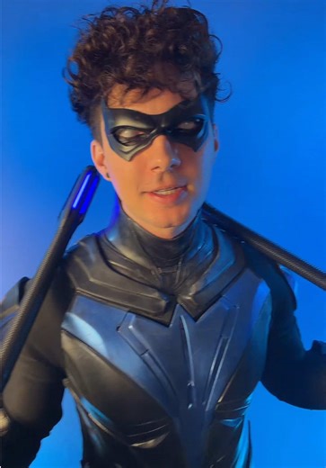 ericxpark (@ericxpark)’s video of Nightwing Cosplay