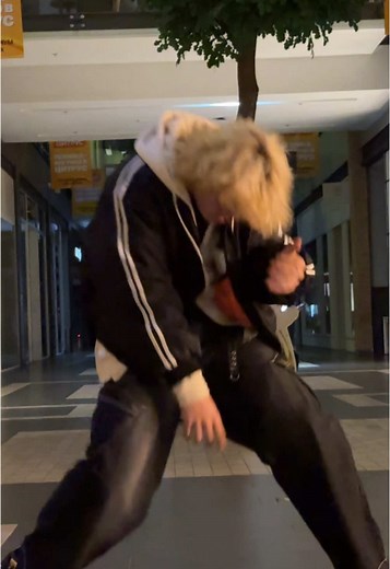 Unique Anime Dance Choreography by Dandadan