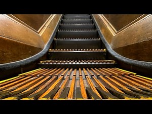 AMAZING!!!!! Old Historic Otis Wooden Escalators at Macy’s Herald Square in New York City, NY 1080p6