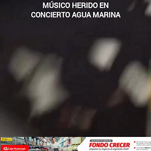 85K views · 527 reactions | #Lima Precisos momentos donde músicos de Agua Marina auxilian a su compañero herido en medio de la bal4cera. #lima #peru #AguaMarina #UltimoMomento #ayuda #ahoraucayalidigital | JUNÍN Noticias | Facebook