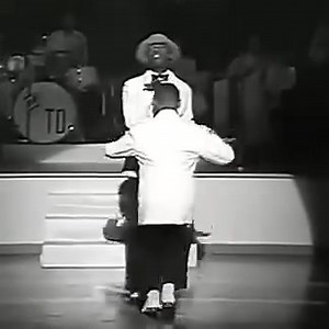 Comedy Team Stump and Stumpy jiving and more (1940s) | The Harlem Swing Dance Society