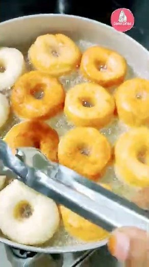 doughnut/Donut Recipe/Homemade Donut Recipe/Easy doughnut//doughnut recipe/#short/sabeen sarahs