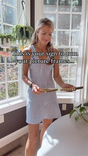 Dana Carpenter | Houseplant care on Instagram: "Is this what you expected?? A unique way to show off your plant babies—perfect for any houseplant lover who loves easy diy too! 🌱 🖼️ What you need: -a picture frame - the ones I used are from @homegoods -craft or floral wire -Your favorite propagation vessel (test tube, jar, etc.) -a healthy plant to propagate Save and share this with a friend who loves plants and easy DIY’s too! 🪴💚 . . . . #easydiy #plantdiy #plantcrafts #propagation #propagat