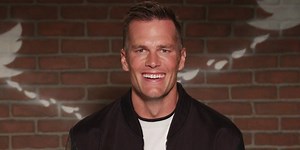 Tom Brady, Terry Bradshaw & More NFL Stars Read Mean Tweets on ‘Kimmel’ – Watch! (Video)