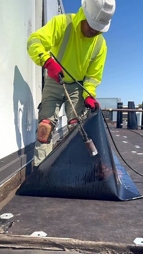 1.1M views · 543 reactions | Precision commercial flat roofing  #roofing #toronto #torontohomes #torontobuilder #torontoroofing #commercialroofing #renovation #luxuryhomes #buildersofinsta #roofersofinstagram #asmr | TorontoRoofing.ca | Facebook