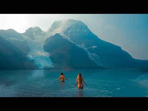 Hiking The Berg Lake Trail | Short Cinematic Hiking Film