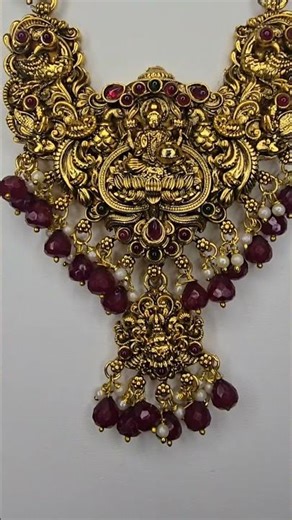 Red: Referred to as ruby-colored or maroon crystal "moti mala".Price -800 rs