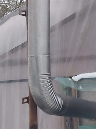 комин в теплиці робили з труби ось такої #зеленийбізнес #овощівництво #вирощуванняовочів🥒🥗🍅