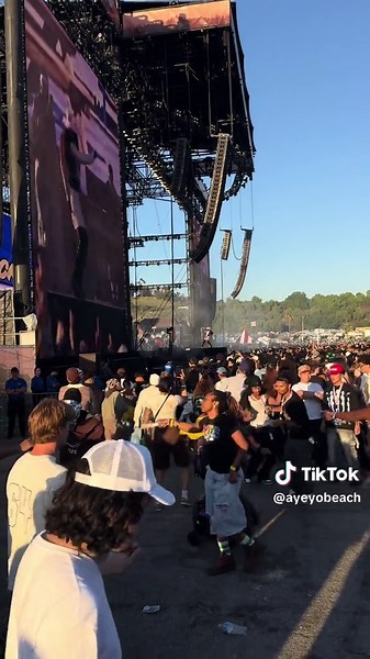 Zack Fox DJ Set Highlights from Camp Flog Gnaw