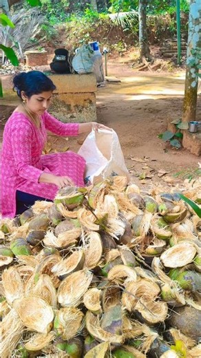 എല്ലാ ദിവസവുംഒരുപോലെയല്ല ഇന്ന് കുറച്ചു അധികം പണിയുണ്ടായിരുന്നു #homemaking #housewifelife #youtuber