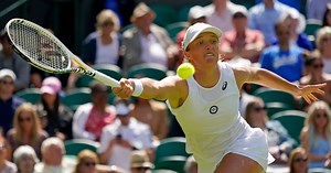 Iga Swiatek cae ante Alize Cornet en Wimbledon y finaliza su racha ganadora