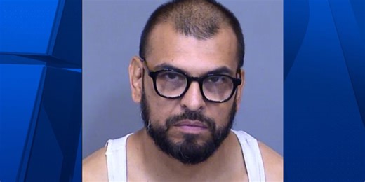 Man accused of leaving dogs in hot car for 6 hours outside Queen Creek gym