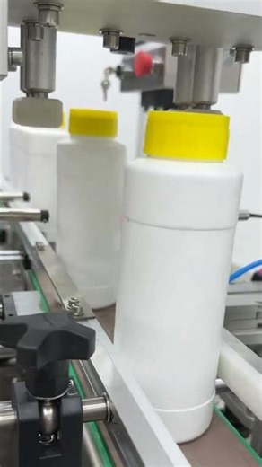 Automatic Small Glass Beverage Bottle Shampoo Sprays Round Bottle Capping Machines#Screw Capper