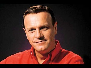 Eddy Arnold - Turn The World Around (1967 Music Video) | #7 Country Song