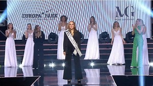 Miss Niemiec 2021. Anja Kallenbach urodziła dwójkę dzieci i ma 33 lata. Zrobiła karierę w biznesie. Kim jest najpiękniejsza Niemka?